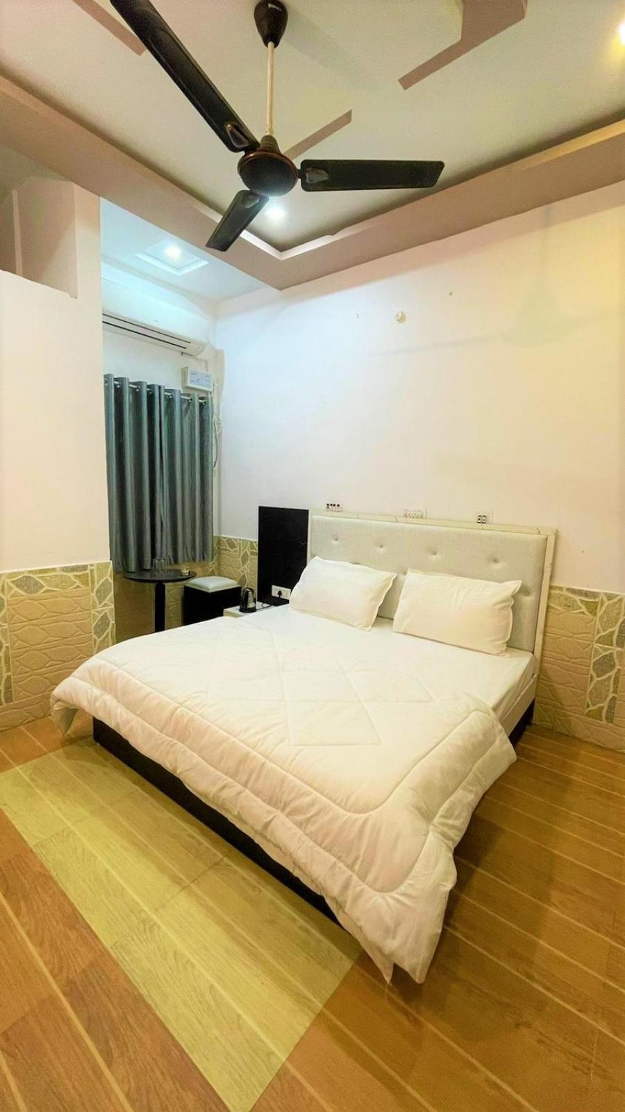 Lazy Staytion Pushkar Bagian luar foto