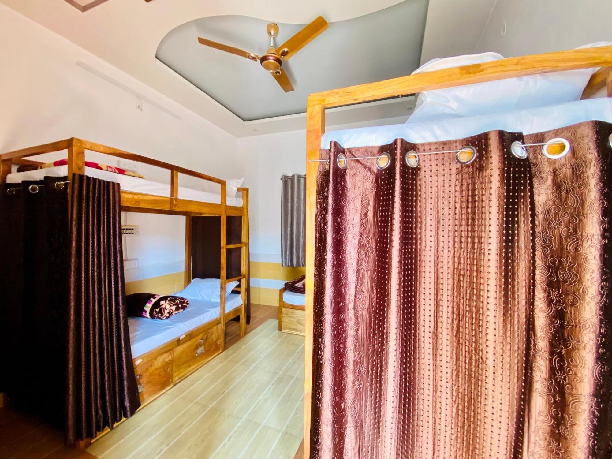Lazy Staytion Pushkar Bagian luar foto