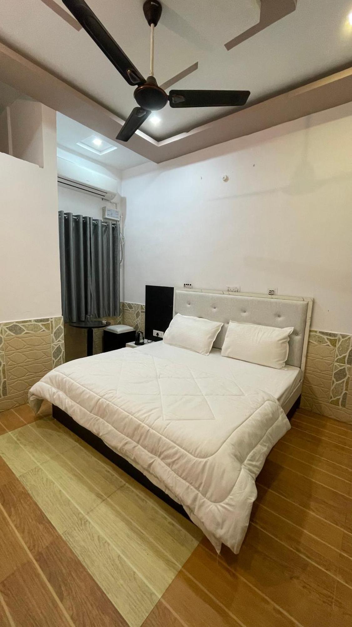 Lazy Staytion Pushkar Bagian luar foto