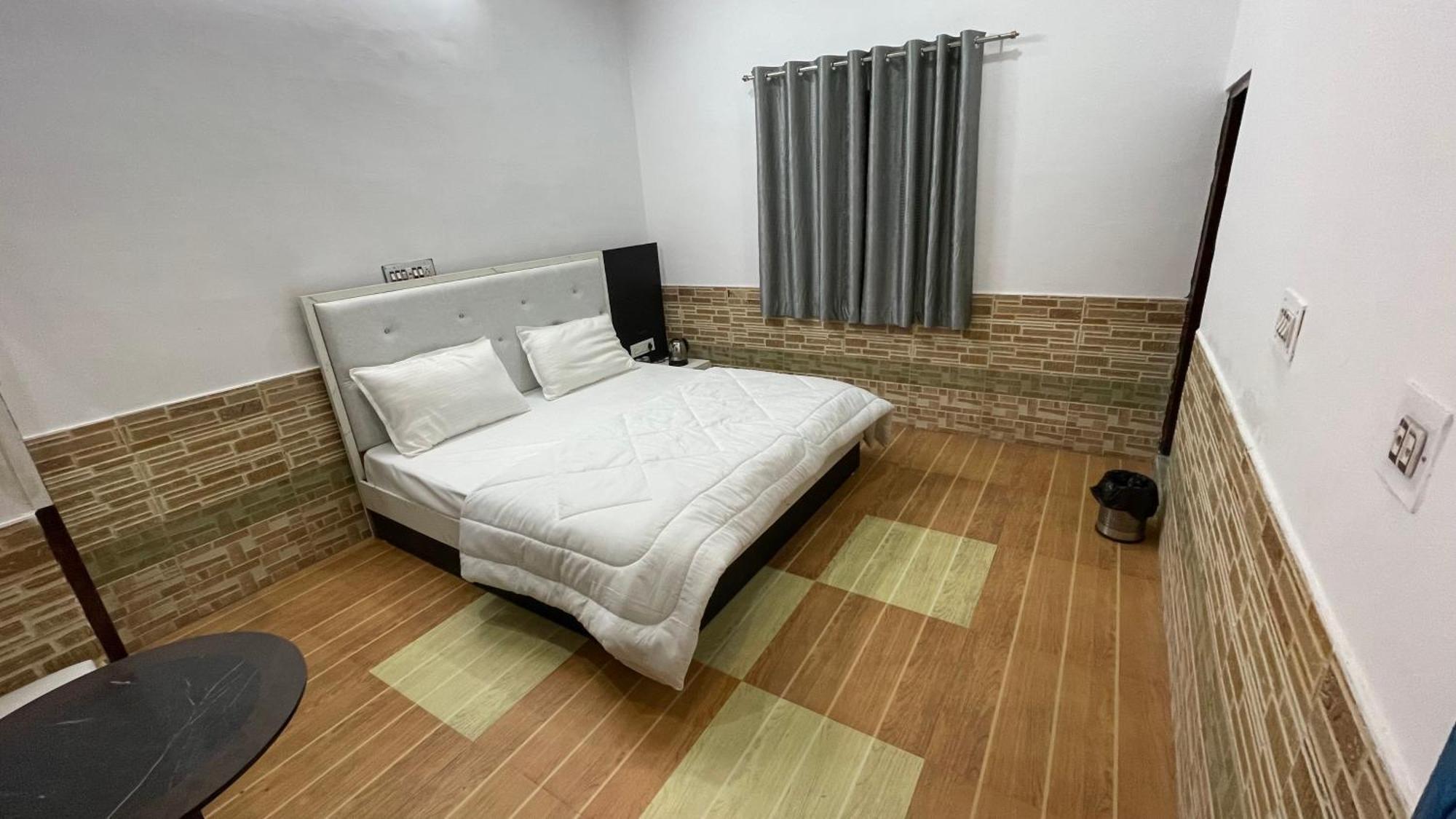 Lazy Staytion Pushkar Bagian luar foto
