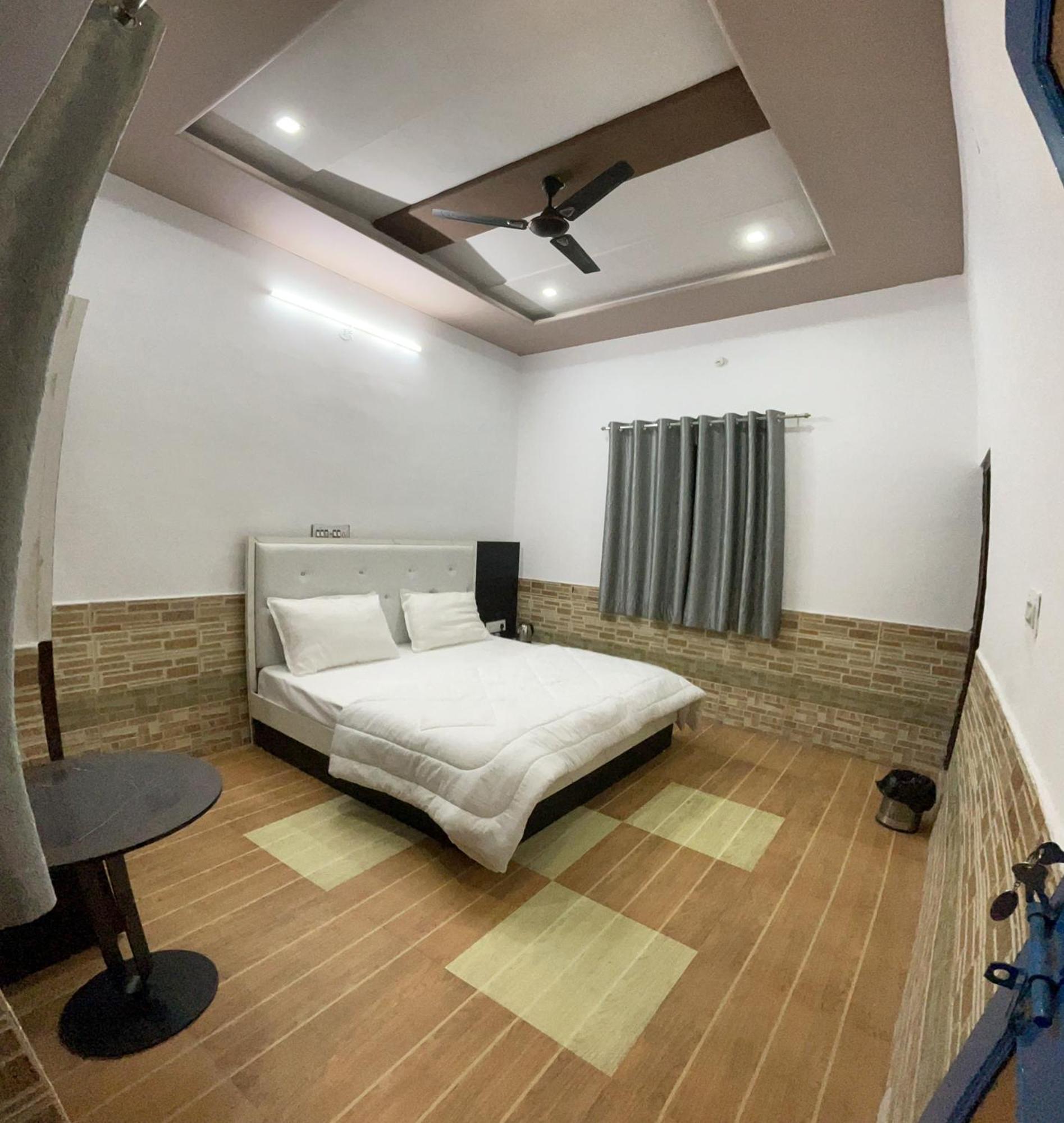 Lazy Staytion Pushkar Bagian luar foto